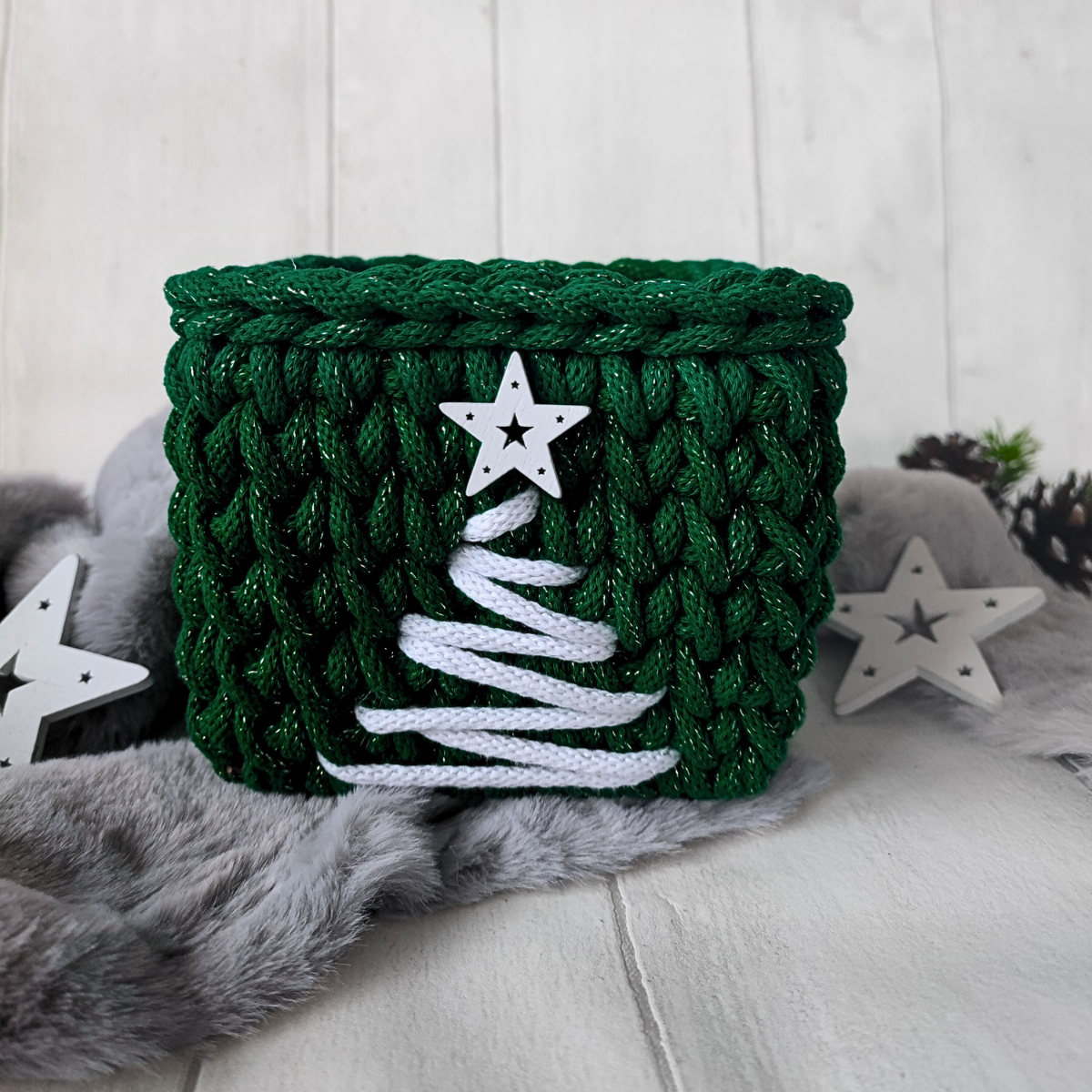 koszyk kwadratowy ciemno zielony z choinką i gwiazdką